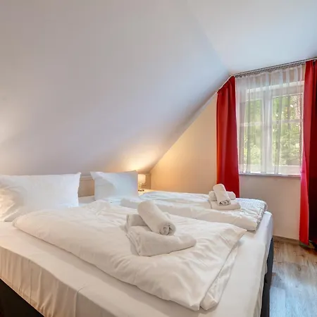Duenenhaeuser Unserusedomde Ca80qm Mit Privater Sauna Und Kamin Parkplatz Direkt Am 8i3 *